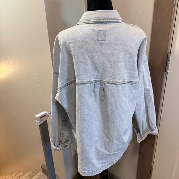 Kensie Jeans Light Wash Button Front Jean Denim Jacket Oversized Fall Layering M - Picture 6 of 7